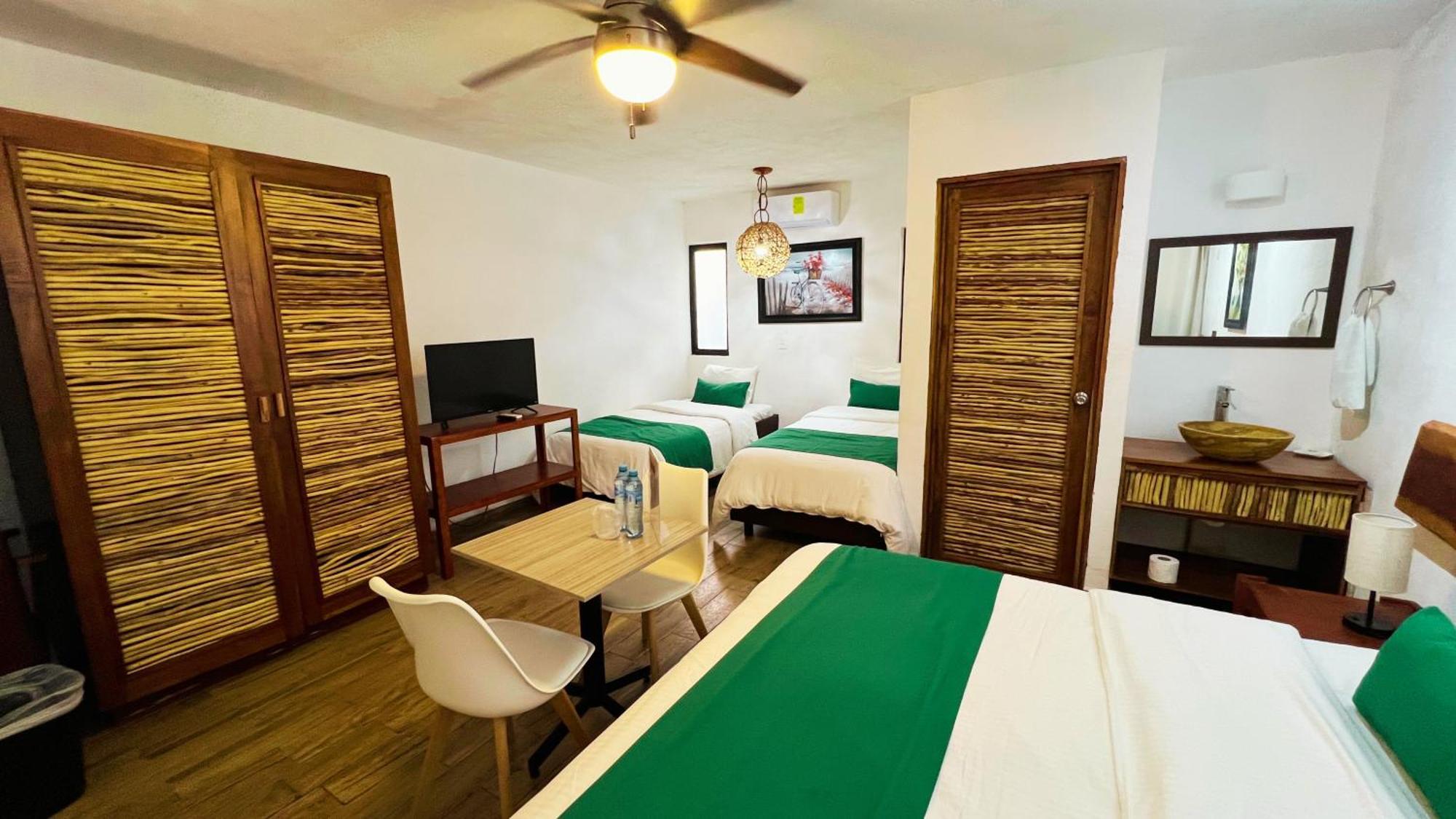 Hotel Tequila Cancun Alfredo V. Bonfil Kültér fotó